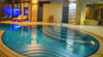 Ta' Cenc Hotel