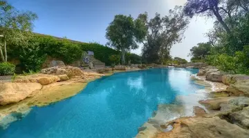 Ta' Cenc Hotel
