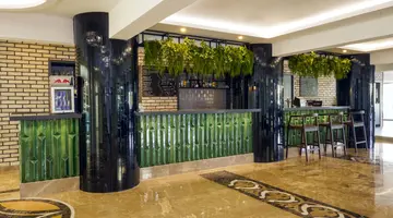 TAC PREMIER HOTEL & SPA