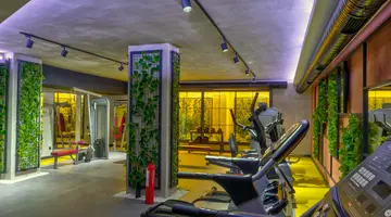 TAC PREMIER HOTEL & SPA