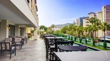 TAC PREMIER HOTEL & SPA