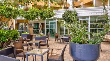 TAC PREMIER HOTEL & SPA