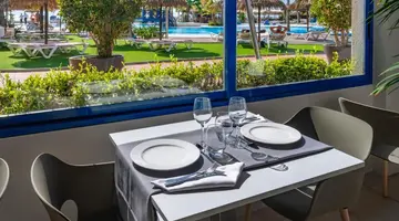 Tahiti Playa Hotel and Suites