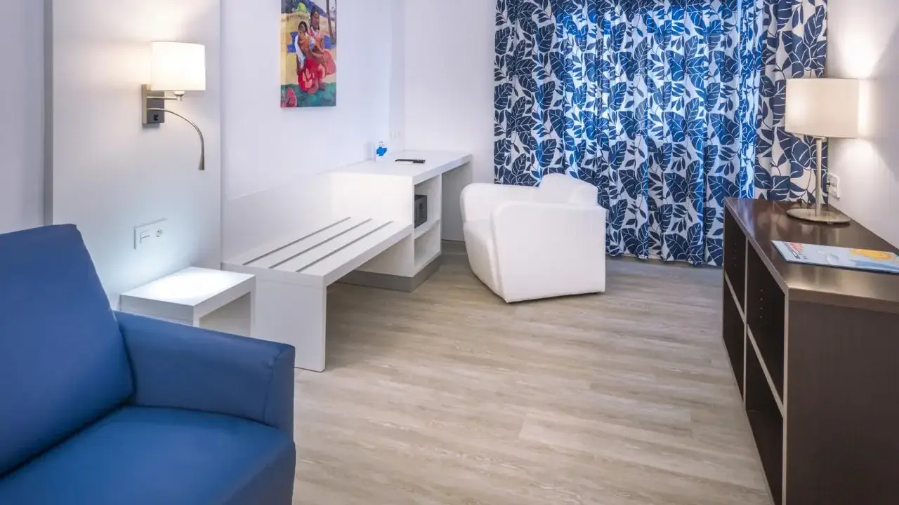 Tahiti Playa Hotel and Suites