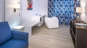Tahiti Playa Hotel and Suites