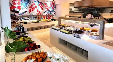 Tahiti Playa Hotel and Suites