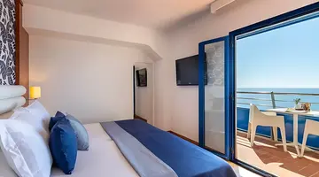Tahiti Playa Hotel and Suites