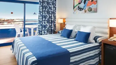 Tahiti Playa Hotel and Suites