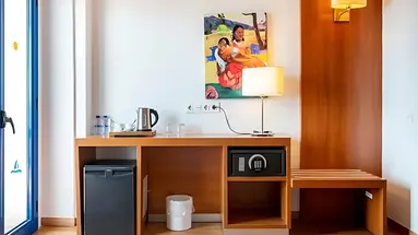 Tahiti Playa Hotel and Suites
