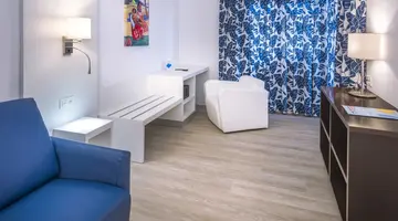 Tahiti Playa Hotel & Suites