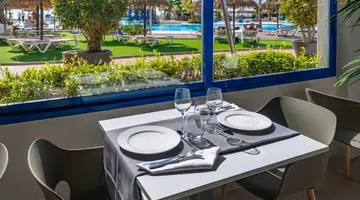 Tahiti Playa Hotel & Suites