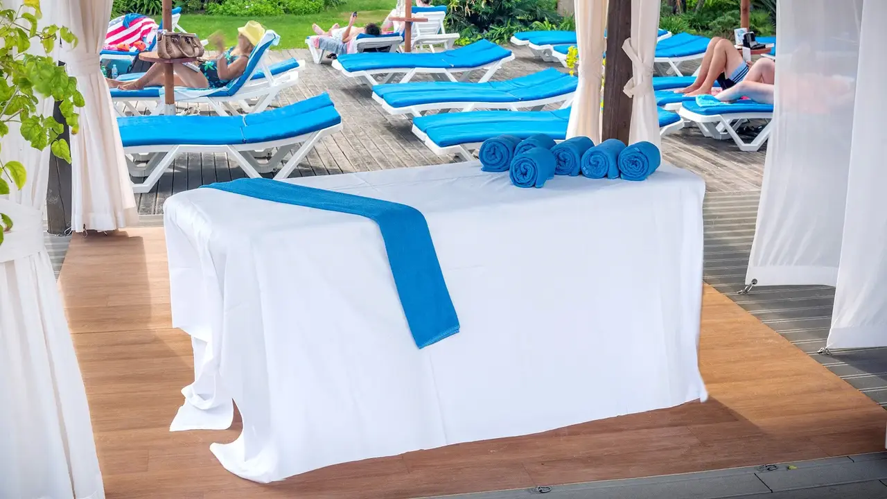 Tahiti Playa & Suites