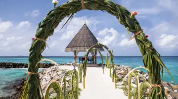 TAJ CORAL REEF RESORT