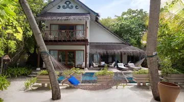 TAJ CORAL REEF RESORT