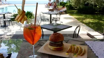 Talè Restaurant & Suite