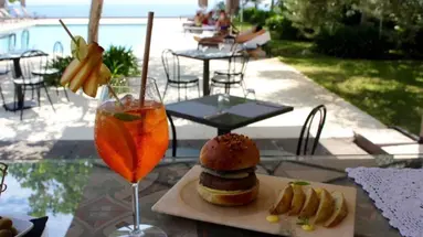 Talè Restaurant & Suite
