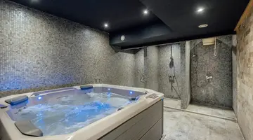 Talia Hotel & Spa