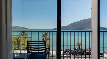 Talia Hotel & Spa