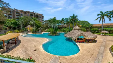 Tamarindo Diria Beach Resort