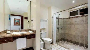 Tamarindo Diria Beach Resort