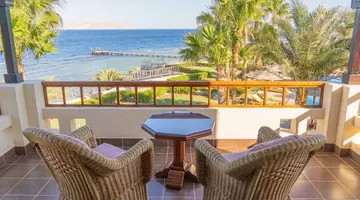 TAMRA BEACH HOTEL