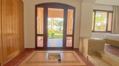 TAMRA BEACH HOTEL