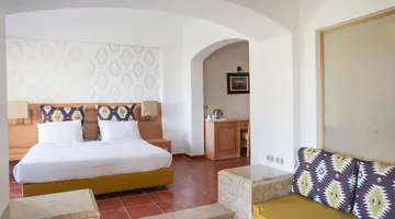 TAMRA BEACH HOTEL
