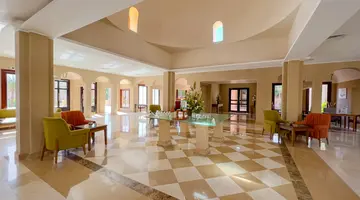 TAMRA BEACH HOTEL