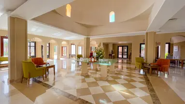 TAMRA BEACH HOTEL