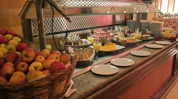 TAMRA BEACH HOTEL