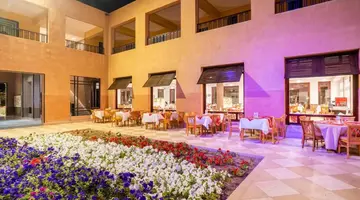 TAMRA BEACH HOTEL