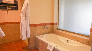 TAMRA BEACH HOTEL