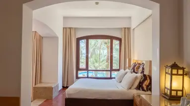 TAMRA BEACH HOTEL