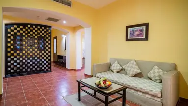 TAMRA BEACH HOTEL