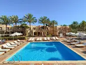 Tamra Beach Resort