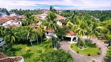 Tangerine Beach Hotel