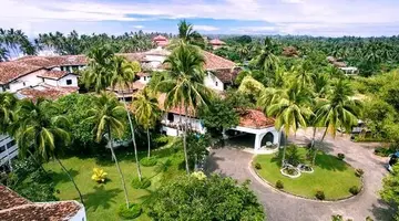 Tangerine Beach Hotel