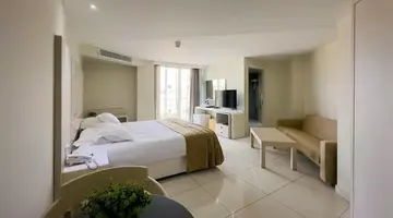 Tasia Maris Beach Hotel & Spa (Adults Only)