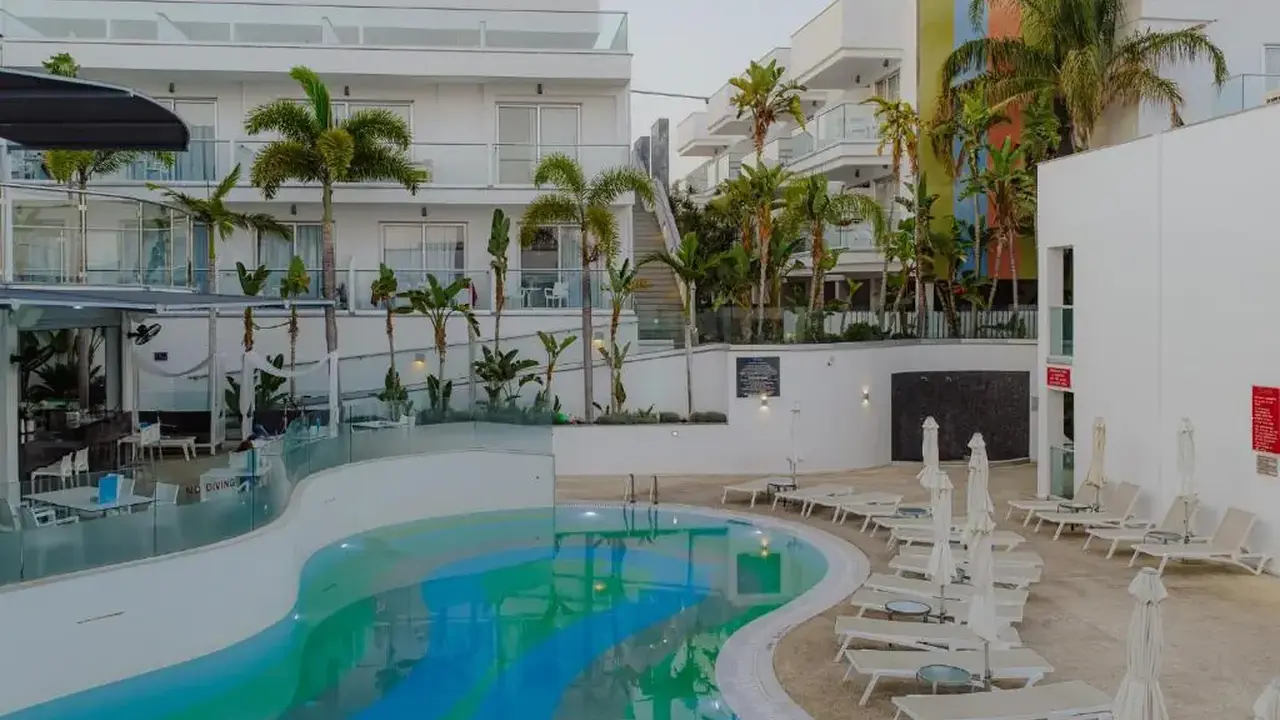 Tasia Maris Oasis Hotel
