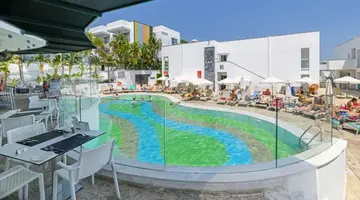 Tasia Maris Oasis Hotel