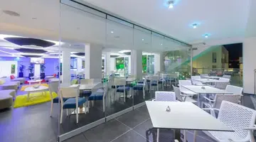 Tasia Maris Oasis Hotel