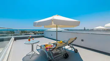 Tasia Maris Oasis Hotel