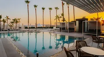 Tasia Maris Sands Beach (14+)