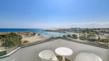 Tasia Maris Sands Beach Hotel