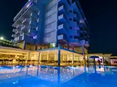 Tasia Maris Sands Beach Hotel