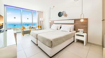 Tasia Maris Sands