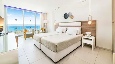 Tasia Maris Sands