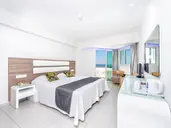 Tasia Maris Sands