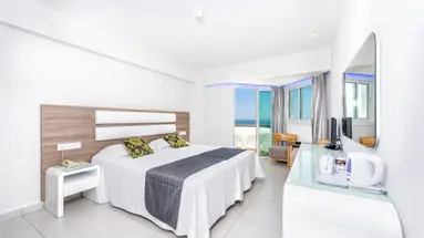 Tasia Maris Sands