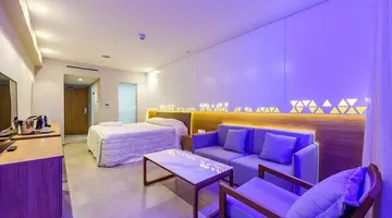 Tasia Maris Seasons Hotel